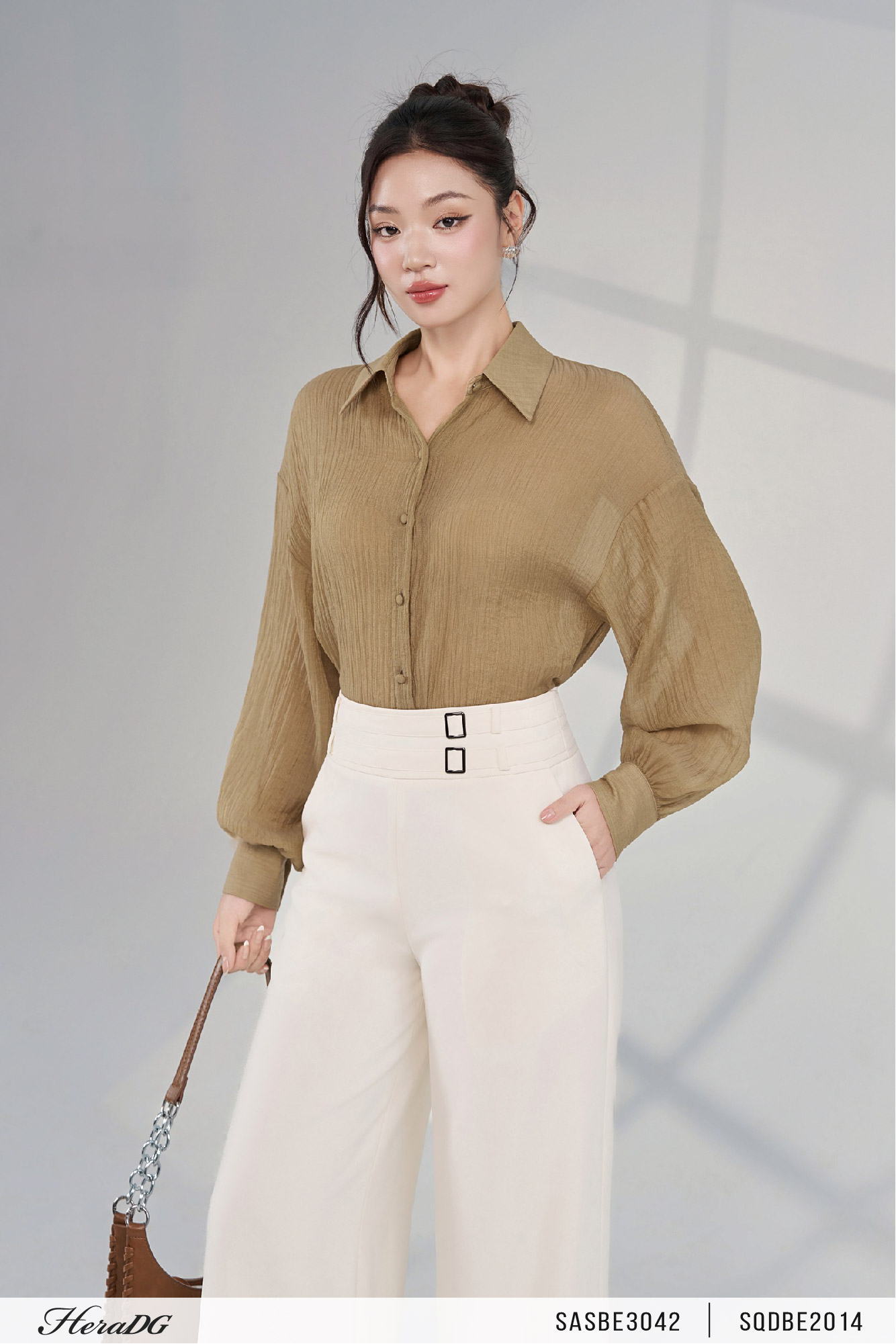Ảnh của Áo sơ mi nơ lưng